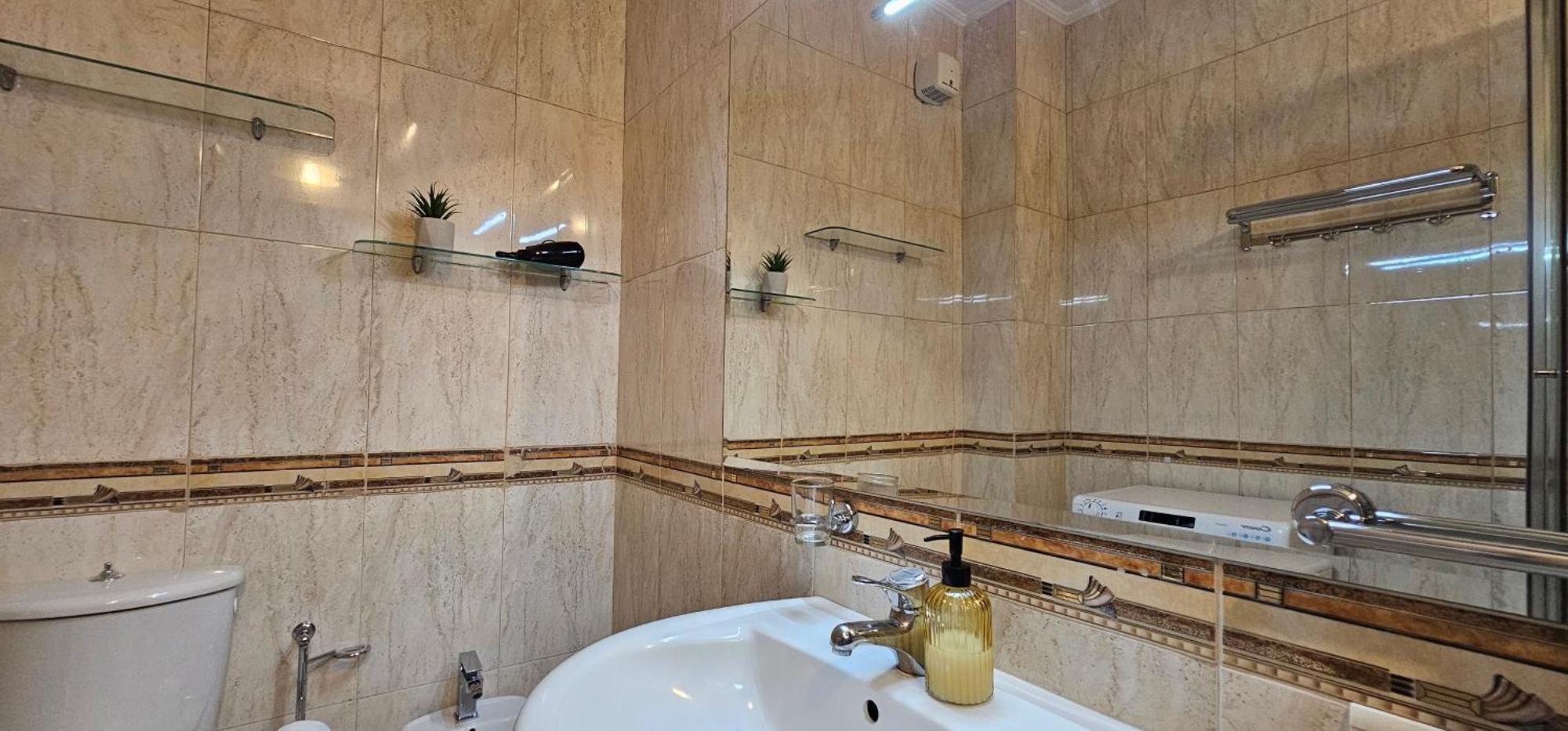 Tam 2Bdr Center Taiwan Apartment Tirana Bagian luar foto