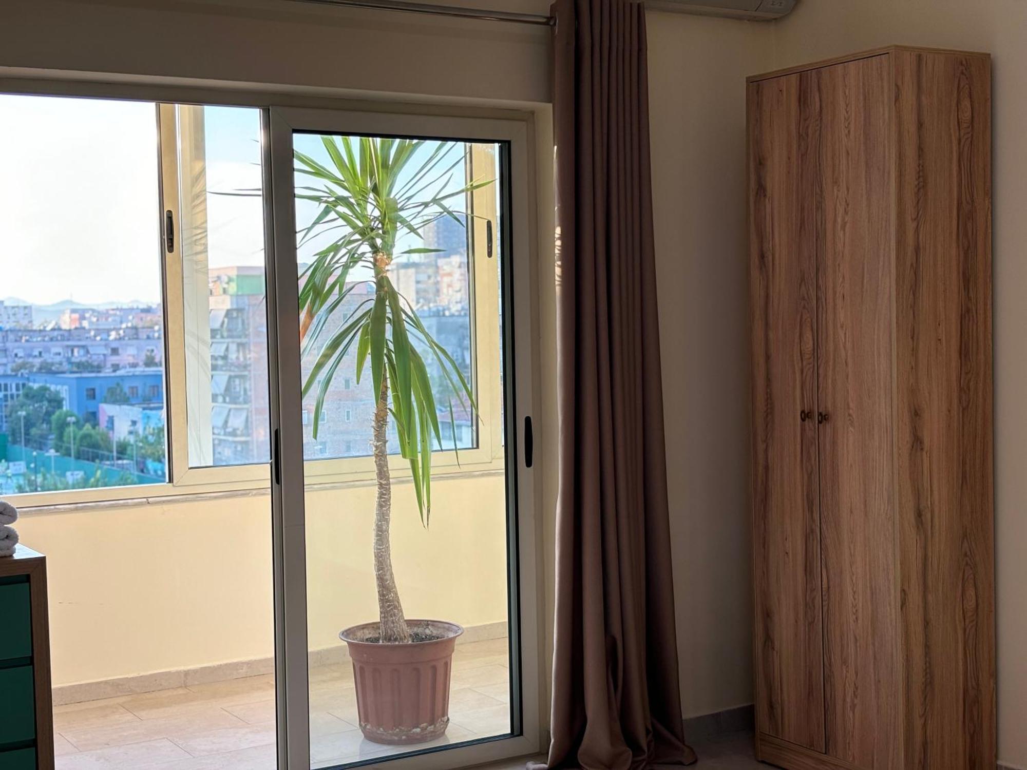 Tam 2Bdr Center Taiwan Apartment Tirana Bagian luar foto